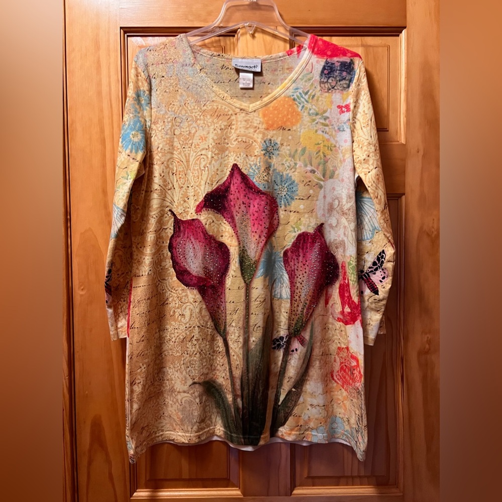 Beautiful Floral & Abstract Print Serengeti Tunic w/ Crystals, EUC, Size Medium